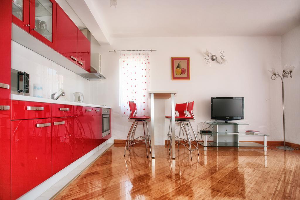 Apartments Villa Happy Mrcevac Exterior foto