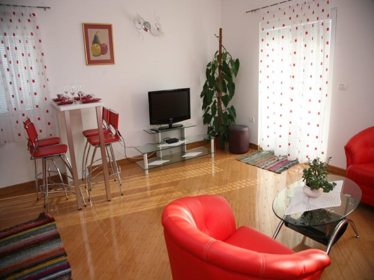 Apartments Villa Happy Mrcevac Exterior foto