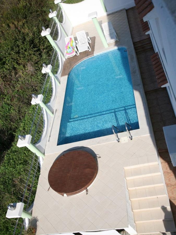 Apartments Villa Happy Mrcevac Exterior foto
